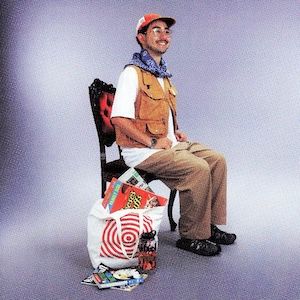 日用品図鑑：〈Columbia〉プレス・西津嘉人の愛用する〈BLUE LUG〉のマイクロウォレットetc.