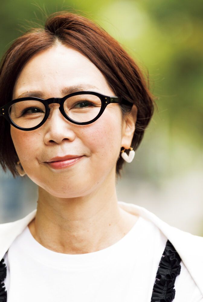 「コンティニュエ」で新調した「オリバー・ゴールドスミス」のメガネ