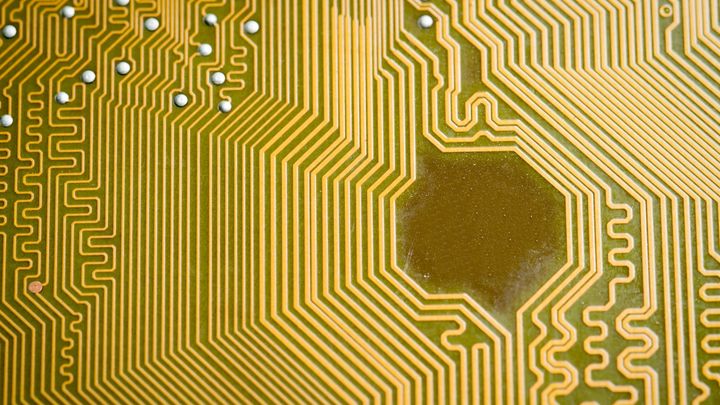 電子リレー発見の意義と今後の課題