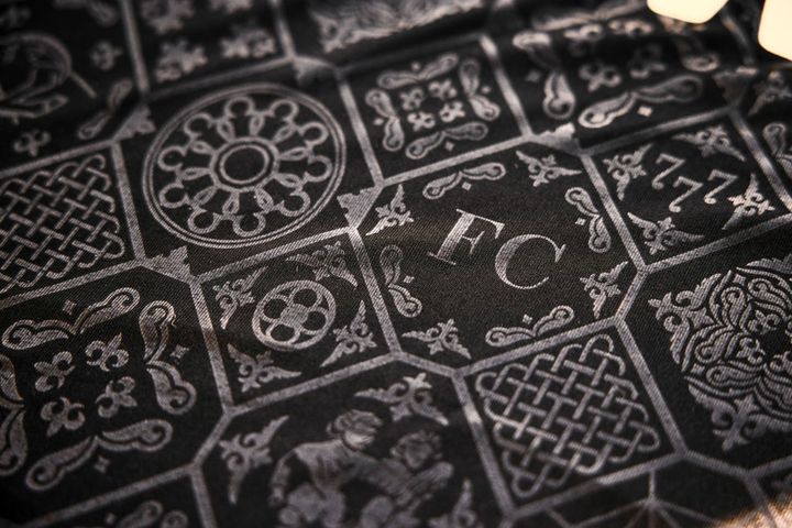 ブンデス昇格の古豪、美しき「大聖堂デザイン」の新ユニフォームを発表！“777周年”の歴史を祝う