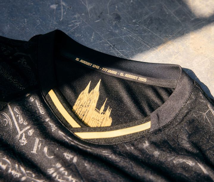 ブンデス昇格の古豪、美しき「大聖堂デザイン」の新ユニフォームを発表！“777周年”の歴史を祝う