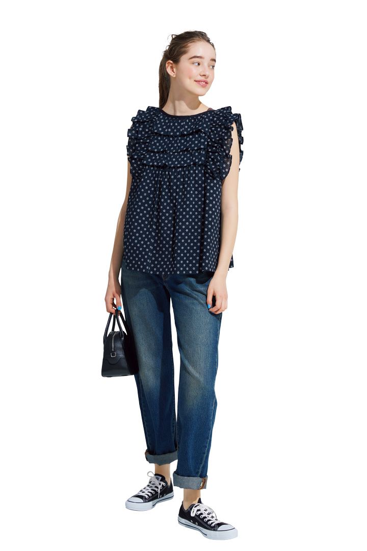 「暑いからデニムを履けない」って思っていない？夏でも楽しめるデニムコーデ4選