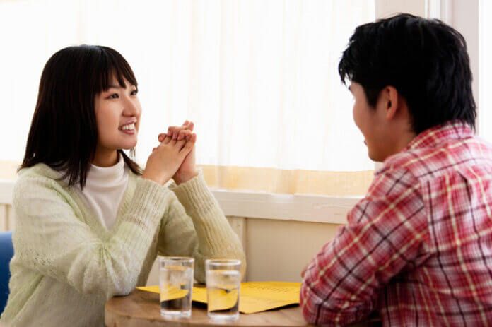 初対面の会話で距離を縮める11のコツ｜自然に打ち解ける方法とは