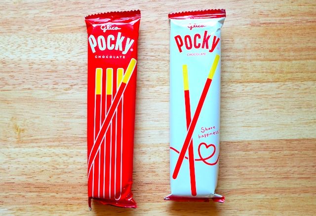 【新旧食べ比べ】ポッキーが10年ぶりにリニューアル！どこが変わった？おいしさを深掘りしてみた 新旧ポッキー 中袋 比較