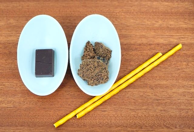 【新旧食べ比べ】ポッキーが10年ぶりにリニューアル！どこが変わった？おいしさを深掘りしてみた 新ポッキー カカオマス チョコレート プレッツェル