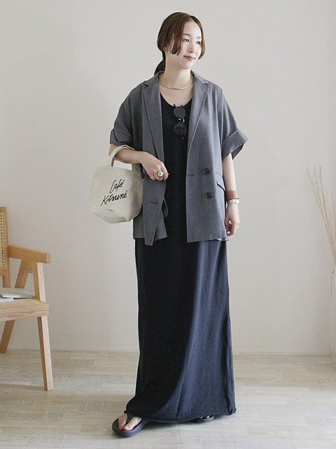 黒ワンピースコーデ5