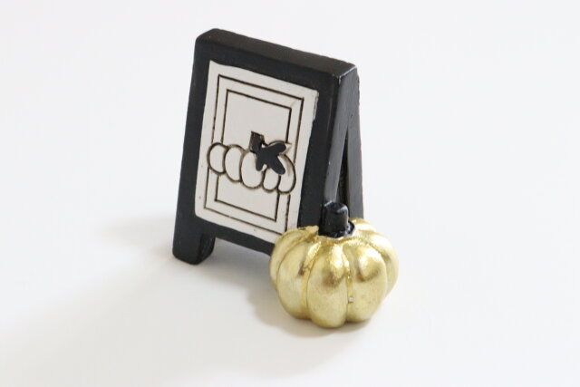 ミニチュアオブジェ（モノトーンデコレーションズ） 看板