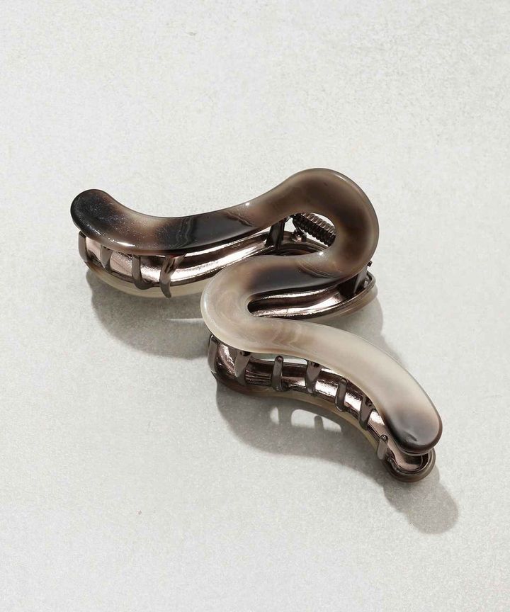 画像1: 出典：3COINS