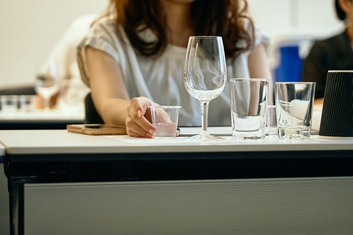 グラスに入った焼酎