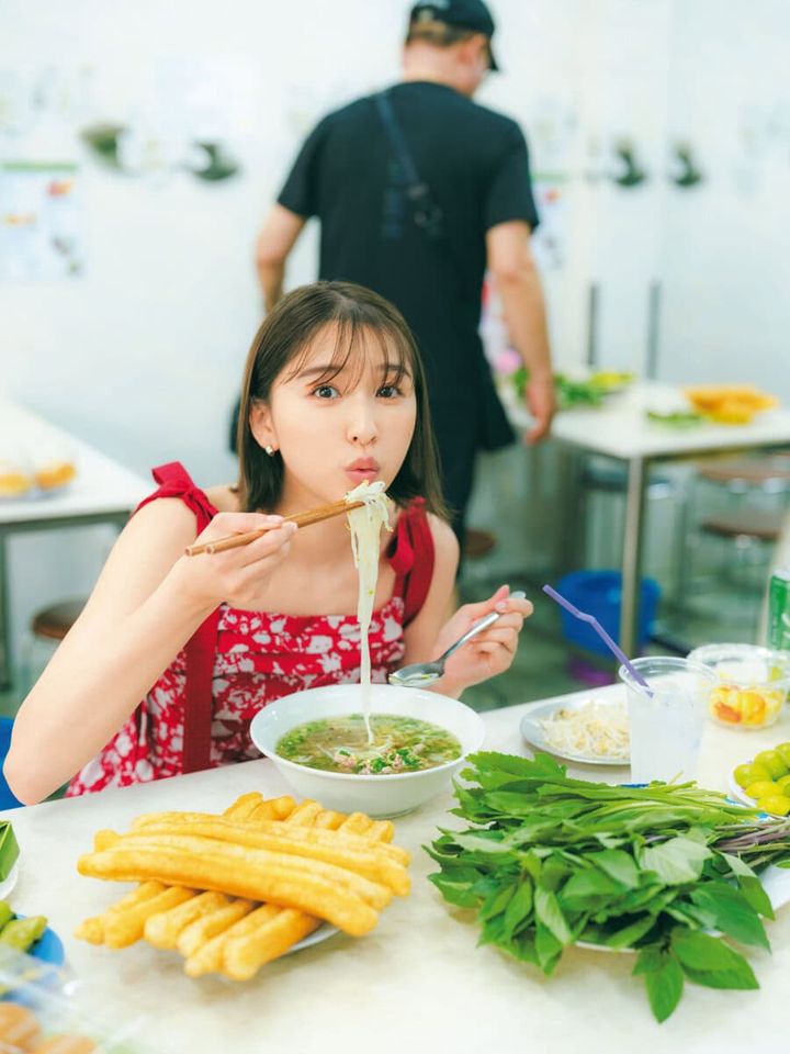 玉井詩織1st写真集「たまゆら」