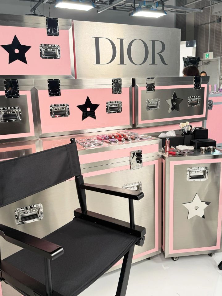 マキア ディオール バックステージ 新作 ピーター・フィリップス