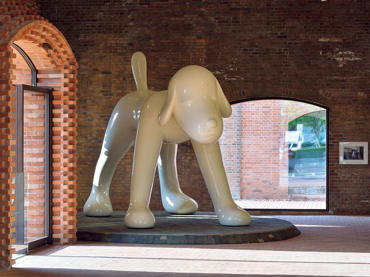 青森〈弘前れんが倉庫美術館〉エントランス