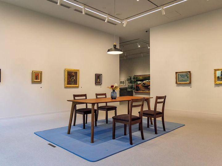 青森〈八戸市美術館〉内観