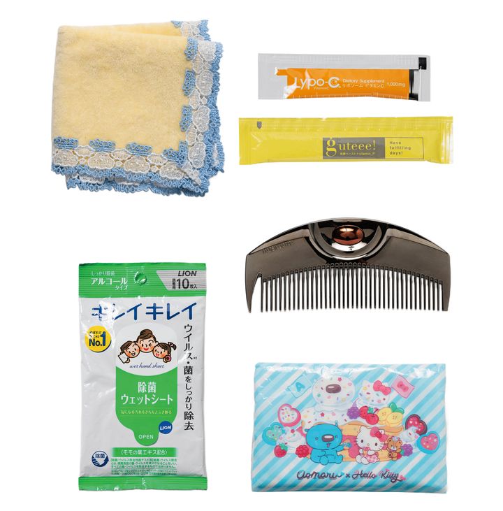 玉城ティナのバッグの中身