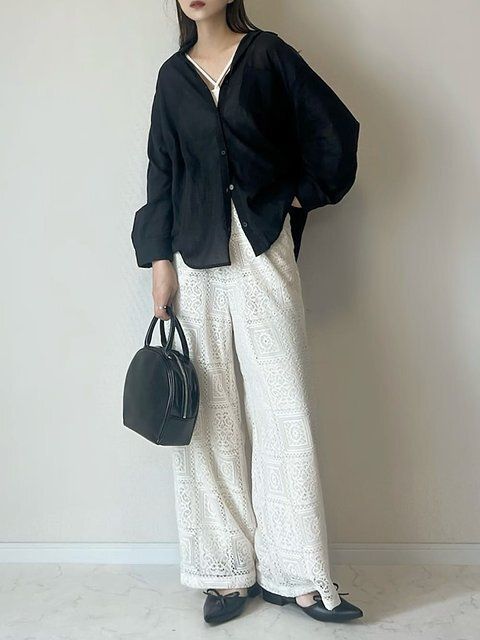 黒ブラウスコーデ1