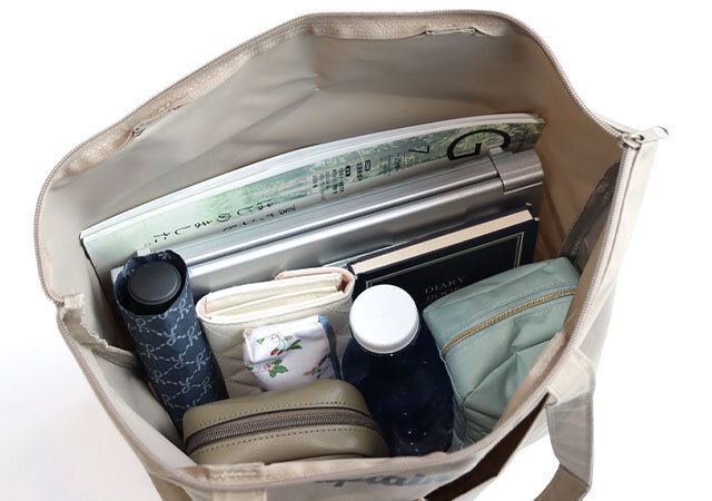 宝島社ＧＬＯＷ10月号付録のキャプテンスタッグとミッキーマウスのBIGトート5