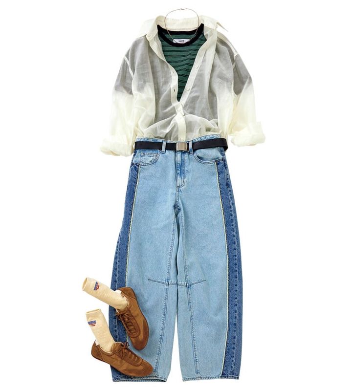 Tシャツ￥3,300（アン／アンティローザ） シアーシャツ￥3,960（アントマリーズ／アンティローザ） ソックス¥2,640（グリーンバター／ル タロン 有楽町マルイ店） ベルト￥9,900（ウィム ガゼット／ウィムガゼット ルミネ新宿店） シルバーネックレス¥28,600（ニナ・エ・ジュール／ショールーム ロイト） スニーカー￥6,590（ザラ／ザラ カスタマーサービス）