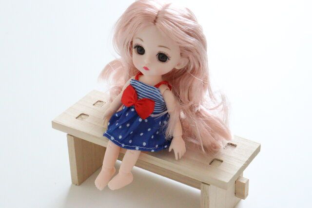 ダイソー 木製ディスプレイスタンド（一段） 使用例 ドール