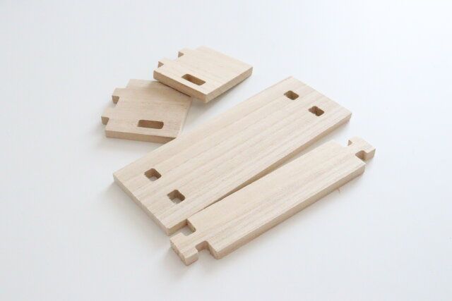 ダイソー 木製ディスプレイスタンド（一段） セット内容