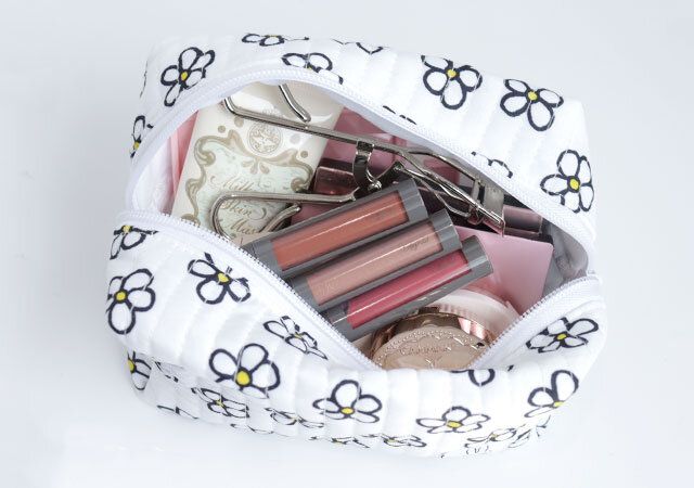 ミッフィーキルティングポーチホワイト大きめサイズ