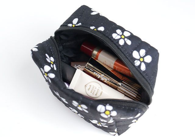 ミッフィーキルティングポーチブラック小さめサイズ