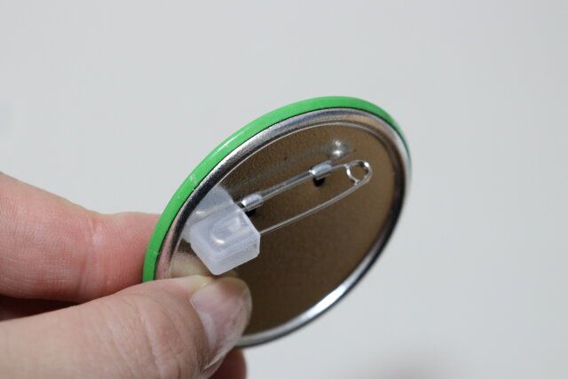 セリアの落下防止になる安全ピンキャップ