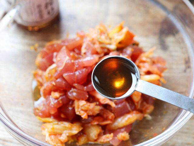 ごま油も入れて、和える。