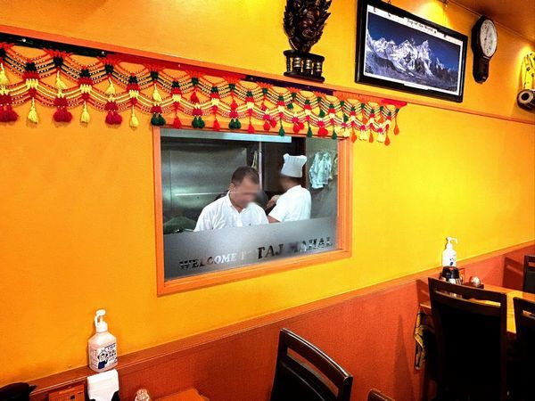 志免町「タージマハル」調理の様子