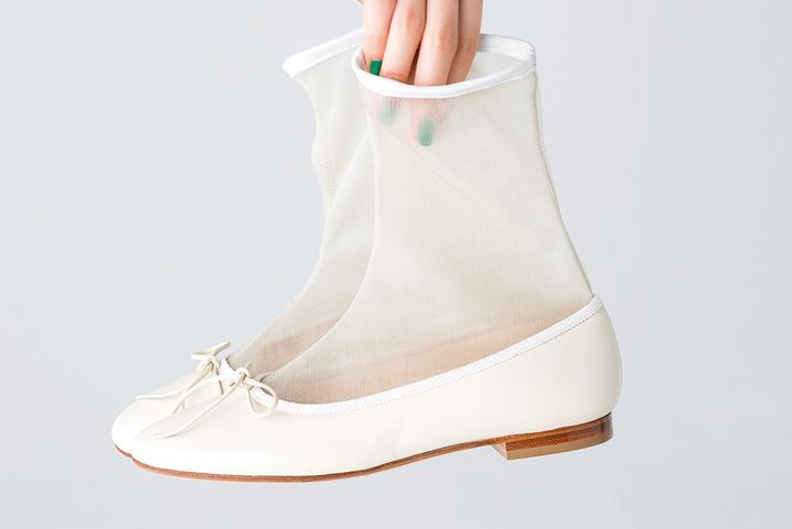 バレエシューズとブーツを組み合わせたようなデザインがとびきりユニーク