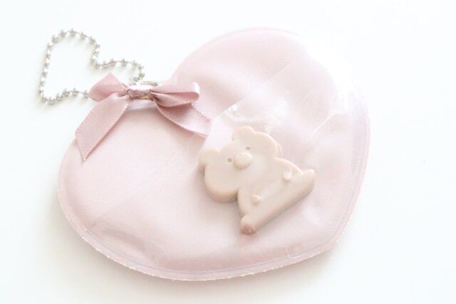 リボン付PVCハートキーホルダー（ピンク、ブルー） ポケット