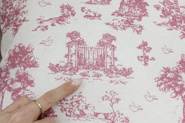 ダイソー クッション（インド綿混 トワルドジュイ）