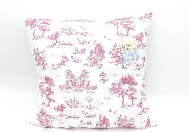 ダイソー クッション（インド綿混 トワルドジュイ） パッケージ