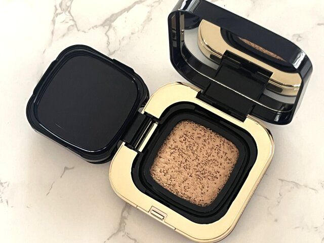 クレドポーボーテのタンクッションエクラ ルミヌ