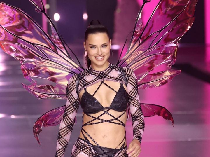 画像: 2025年のヴィクトリアズ・シークレットのファッションショーは10月15日に決定