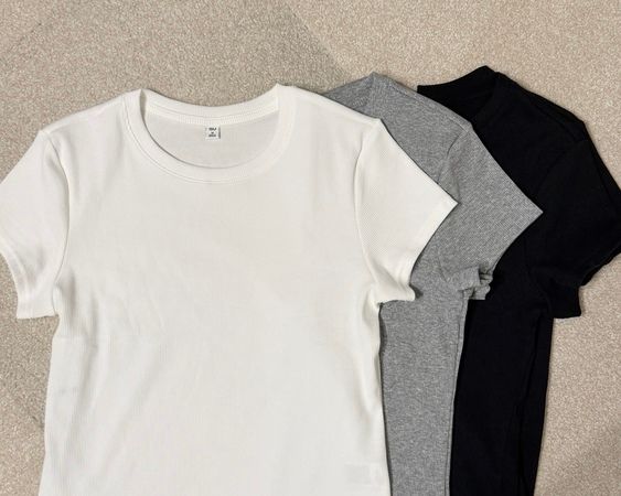 GU リブT OFF WHITE／03 GRAY／09 BLACK