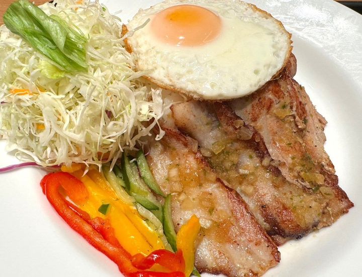 「コムタム風ポークライス」が本格派アジアングルメすぎた……