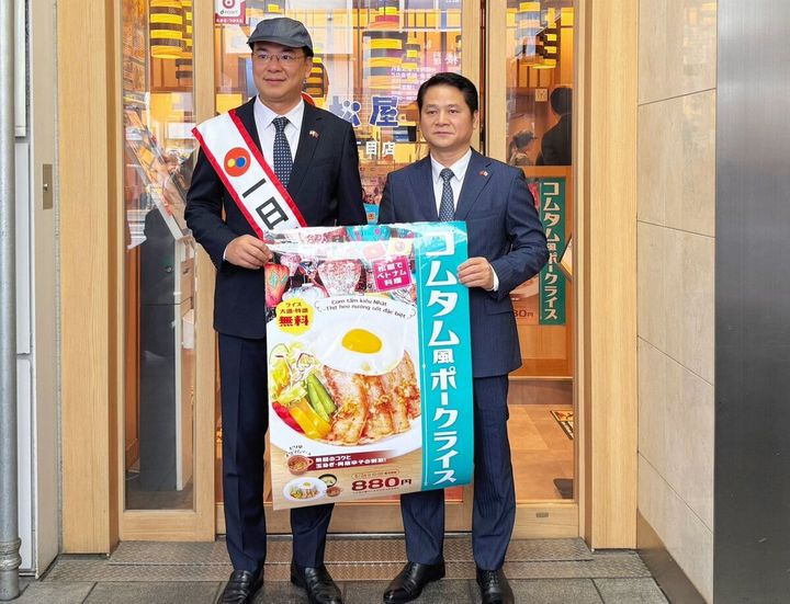 発売日当日はベトナム大使も登場！