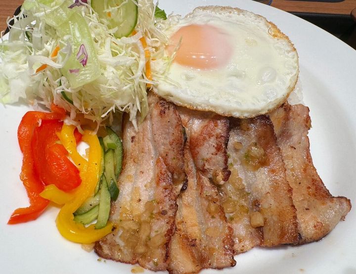 まさに“コムタム風”なビジュアル！