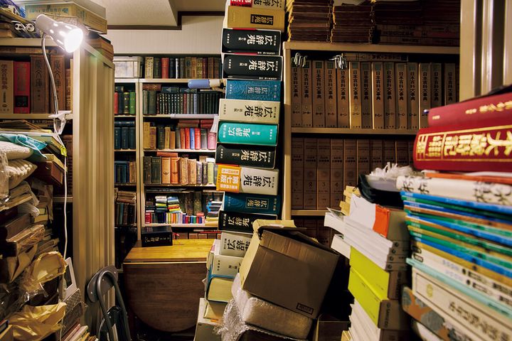 校正者、辞書研究家・境田稔信 自宅 本棚