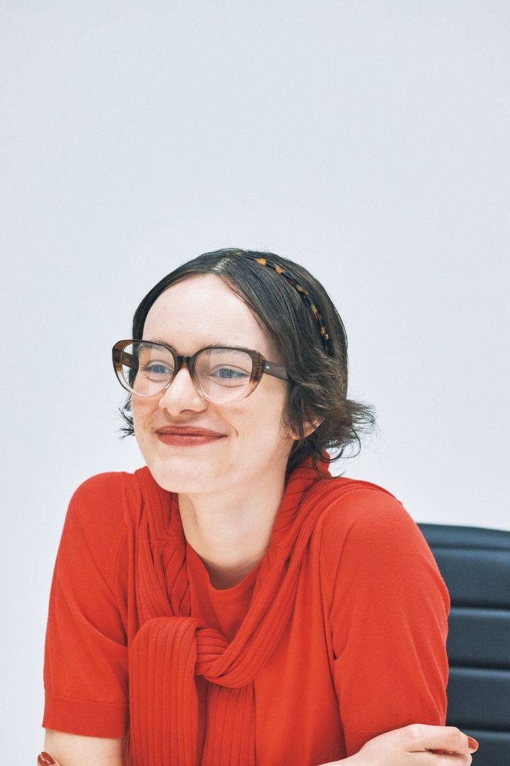 コーデにしっくりと馴染むおしゃれなメガネ6選