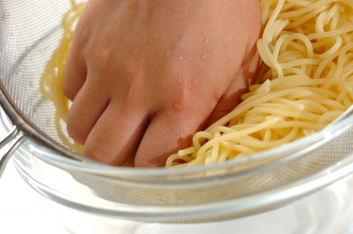 ささ身とトマトの冷製スパゲティーの作り方6