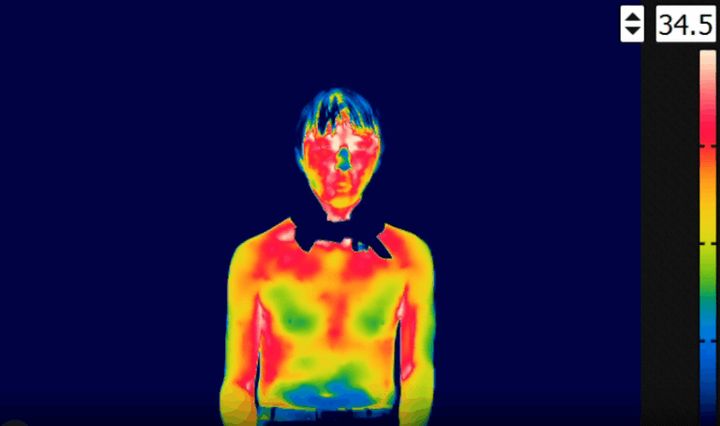 熱中症対策できる！冷却機能付き首かけファンがキャンプで大活躍すぎる！