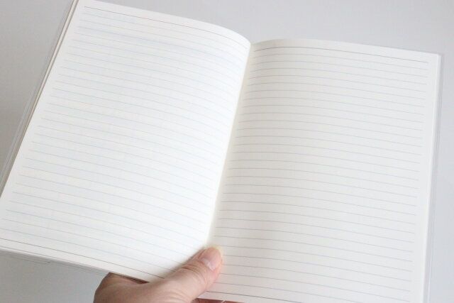 セリアのダイアリー2026の罫線メモ