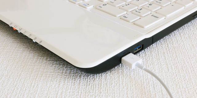 「ノートpc、充電コード差しっぱなしでいいの？」→今更聞けない“pcバッテリー”の基礎知識をおさらい Trill【トリル】 