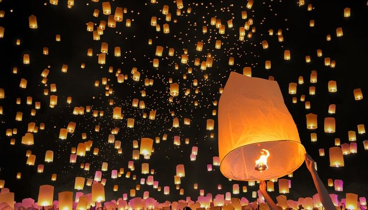 イーペン・サンサーイの時間帯は飛行機も航路を変える。バランスを崩すと空に上がる前に燃えてしまうことも