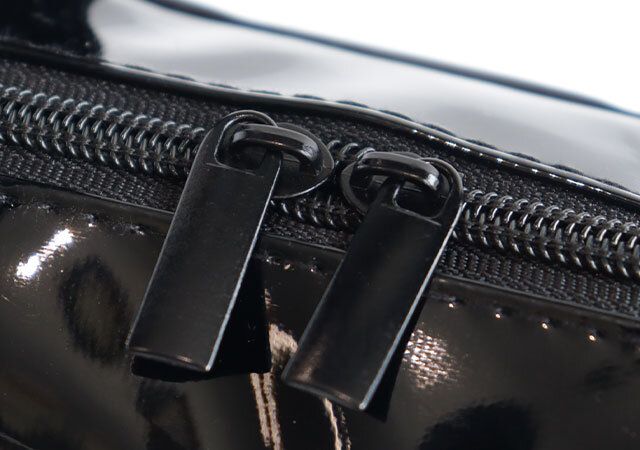 宝島社のムック付録のセシルマクビーのコスメポーチ3