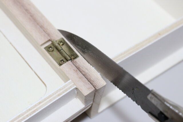 ダイソーの木製ブック型収納ボックス（フォトフレーム付、L判）でDIY