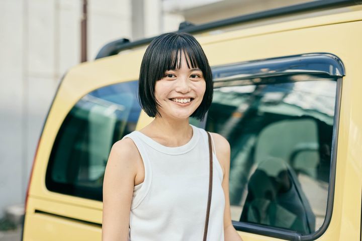お花屋さんの愛車は、フランス生まれのあのクルマ。初めてのマイカー《ルノー》の「カングー1」【マイカーと一緒にどこまでも。vol.9】