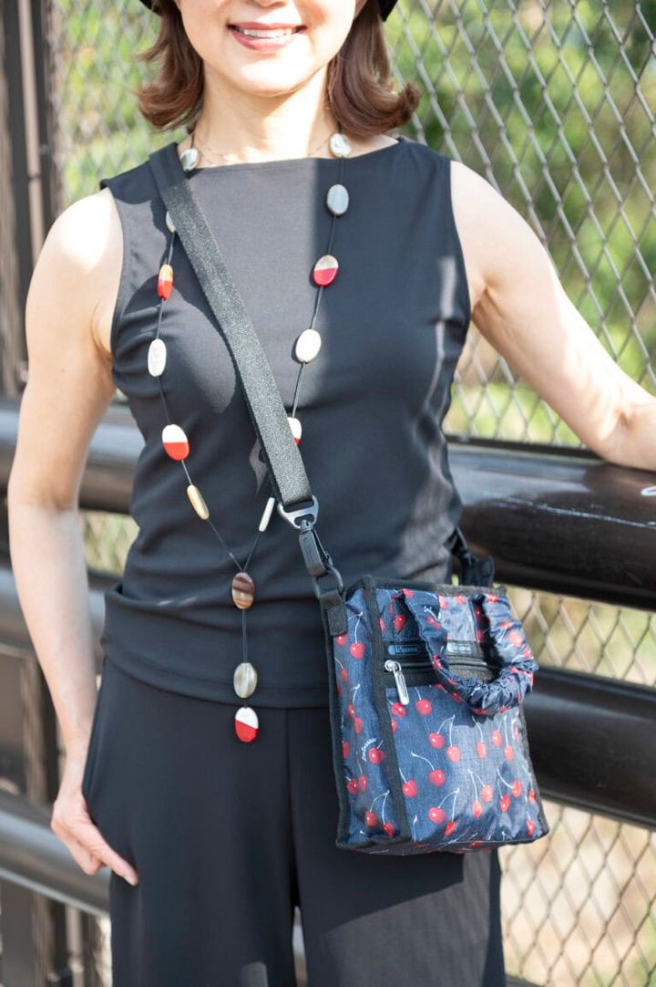 「レスポートサック」のバッグ、「アビステ」のネックレス