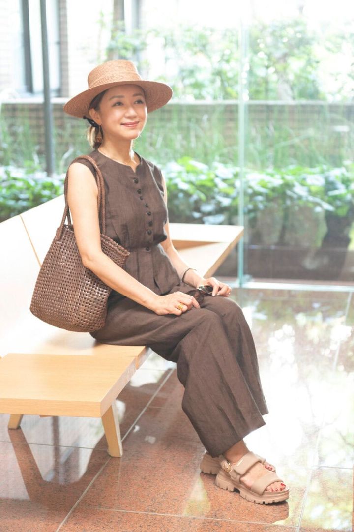 ジレ・パンツ･･･DAMA、 サンダル･･･卑弥呼、 ピアス･･･かんかん